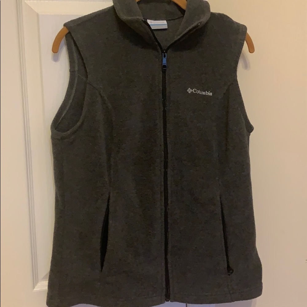 Women’s gray Columbia vest
